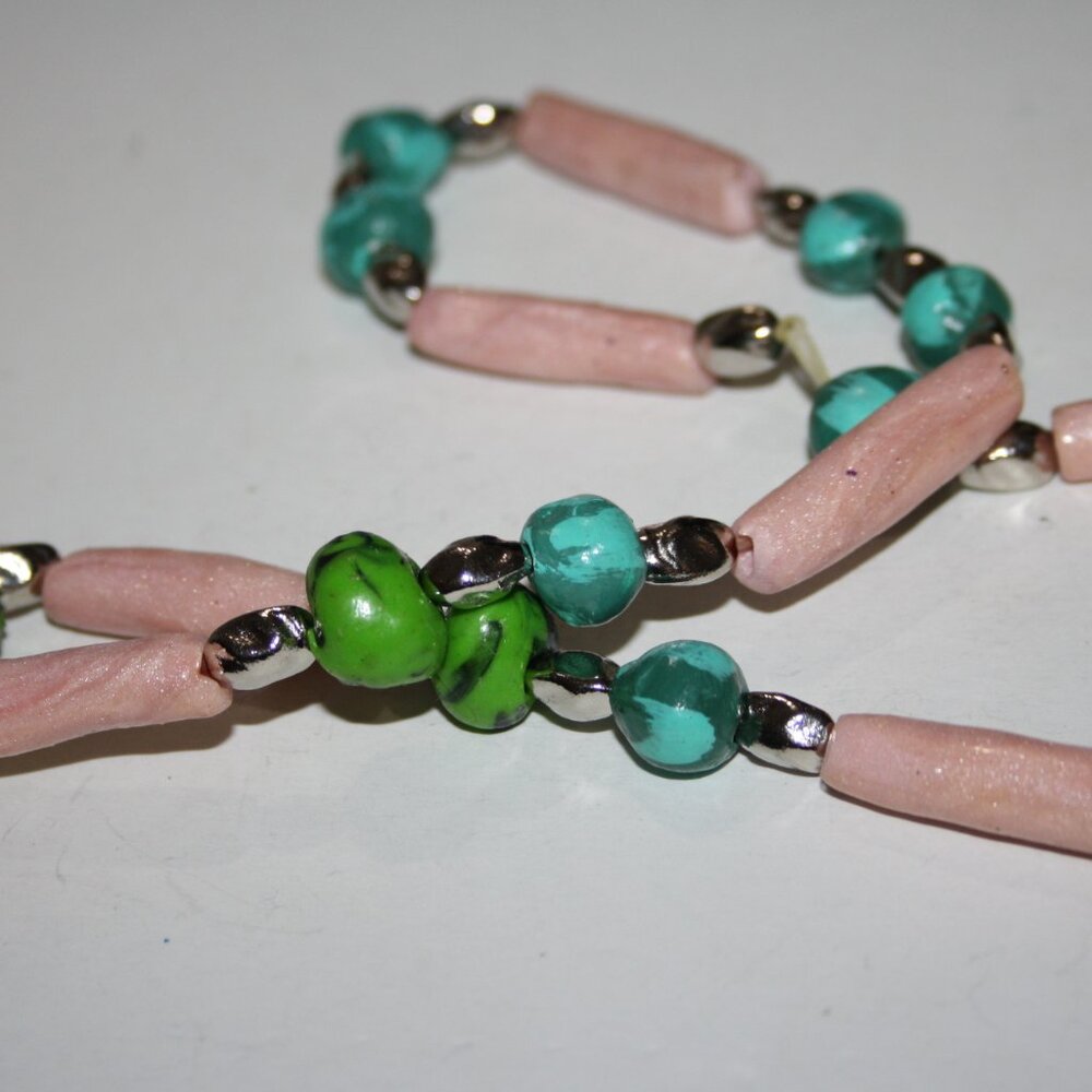 🎨 Silver, Pink, Turquoise & Green Beaded Necklace · 25”